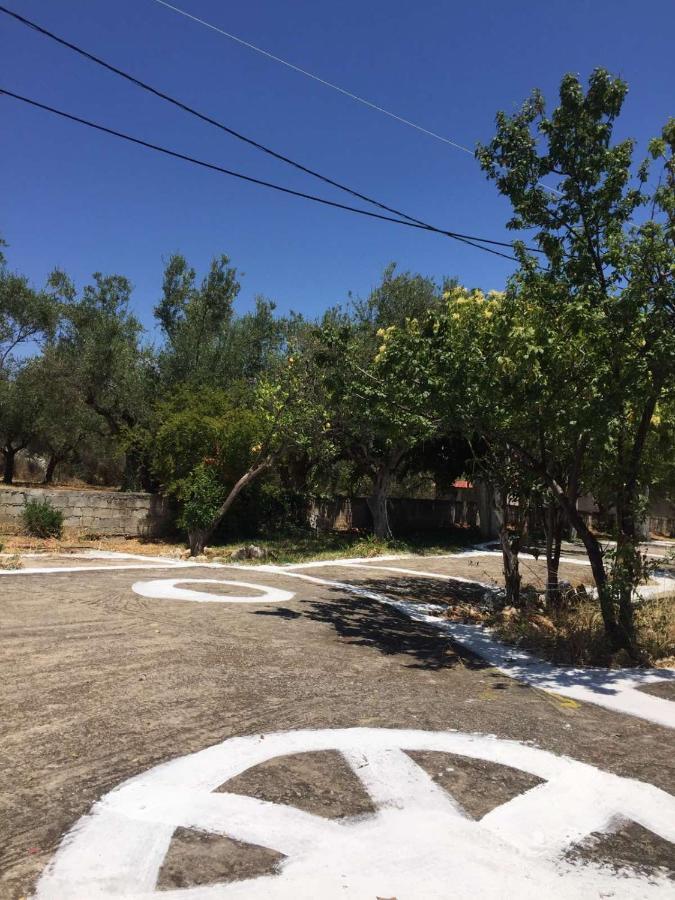 Hostel Αγρόκτημα Χελωναριά - Agroktima Chelonaria Chrani Exterior foto